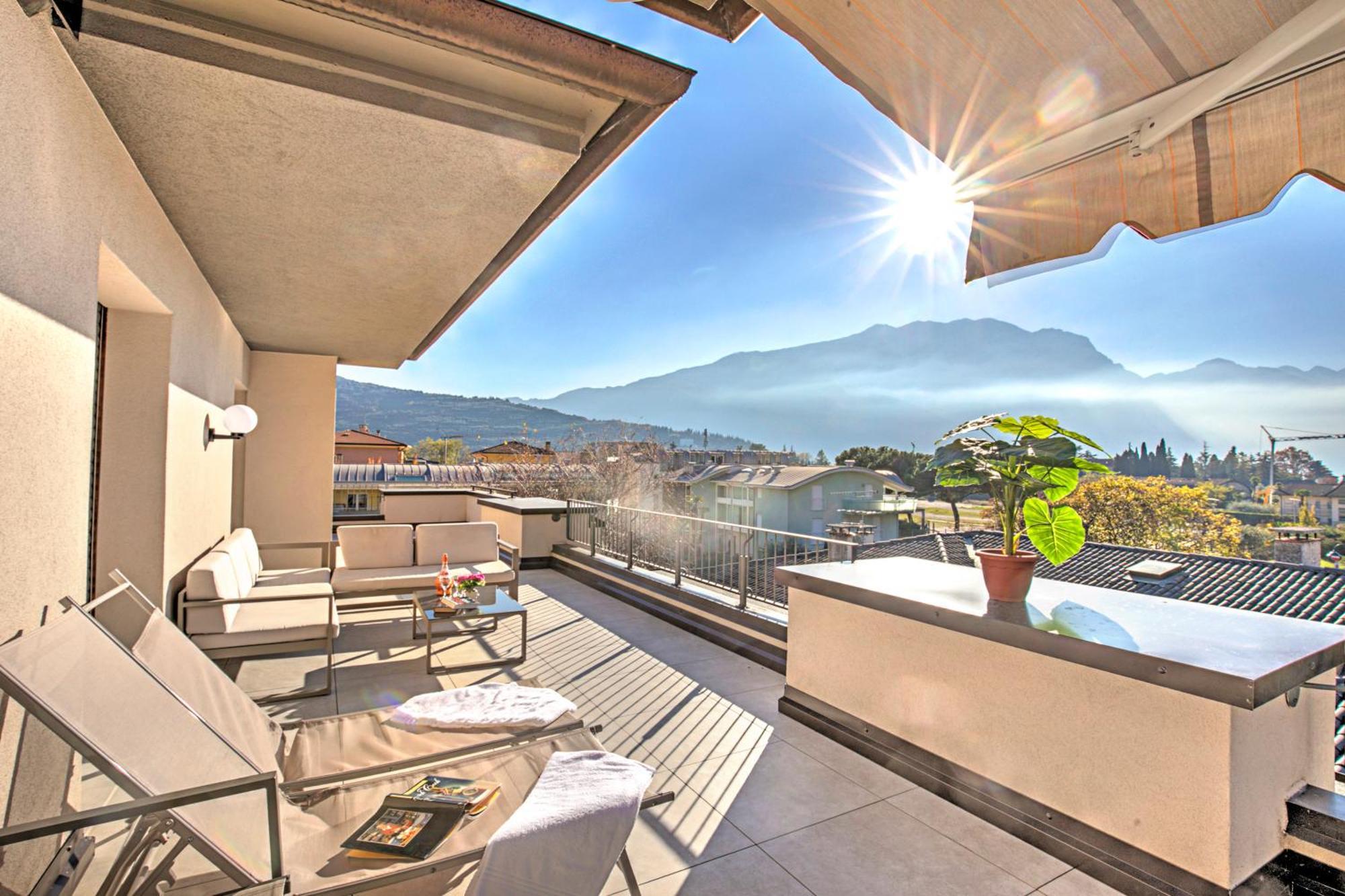 Antares150M From The Lake - Happy Rentals ريفا ديل غاردا المظهر الخارجي الصورة